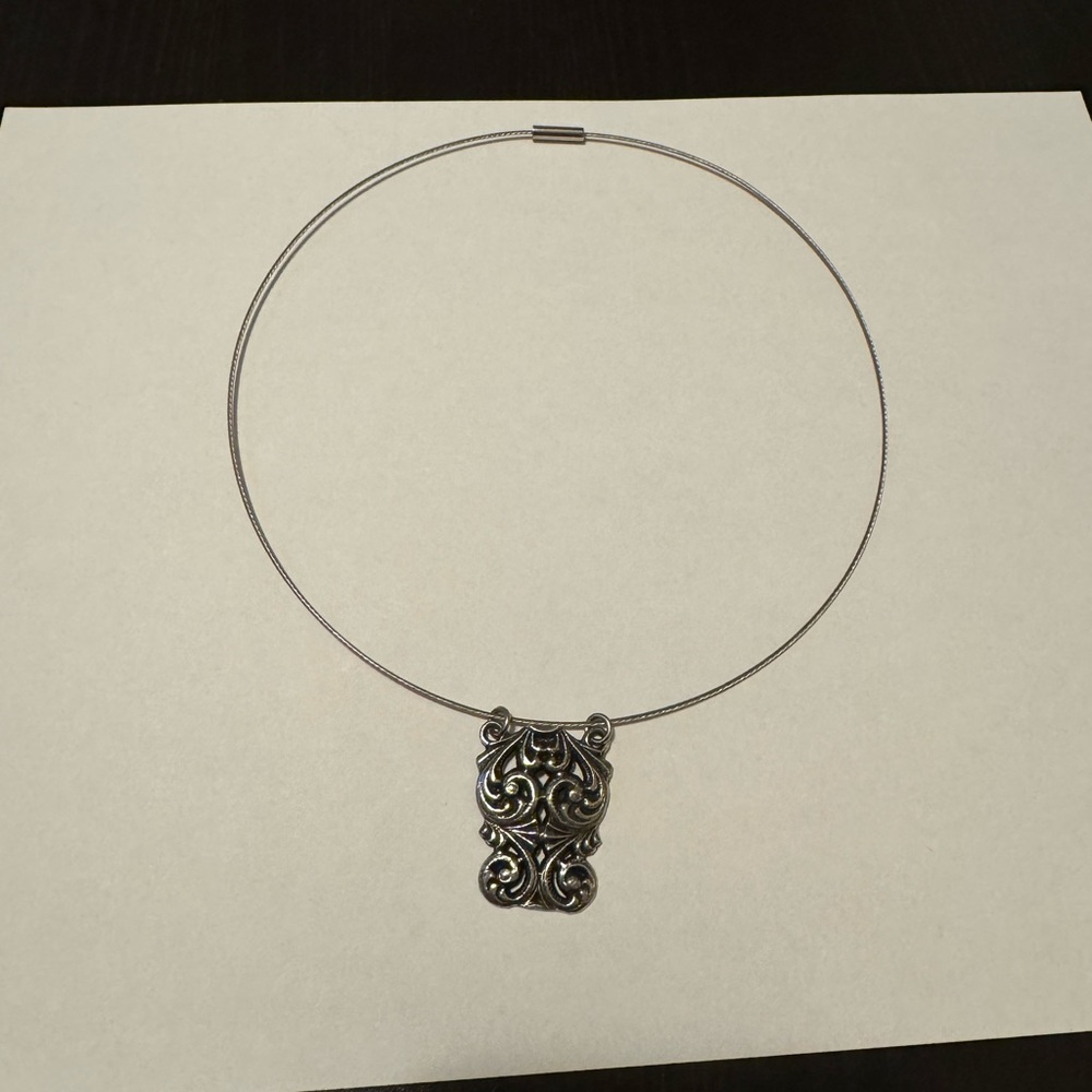 Elegant Silver Pendant Necklace